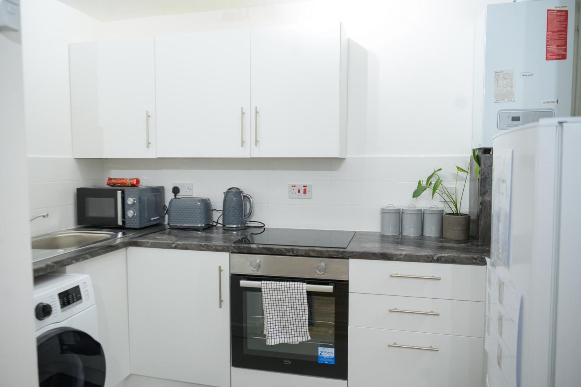 Silver Pines King Bed 2 Bedroom Apartment
